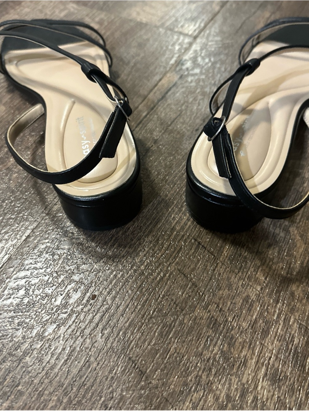 easy spirit  Women’s Black Strappy Slingback Sandals-Size 10 M - Picture 7 of 11